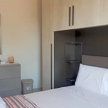 Da Pietro Bed and Breakfast Ματέρα