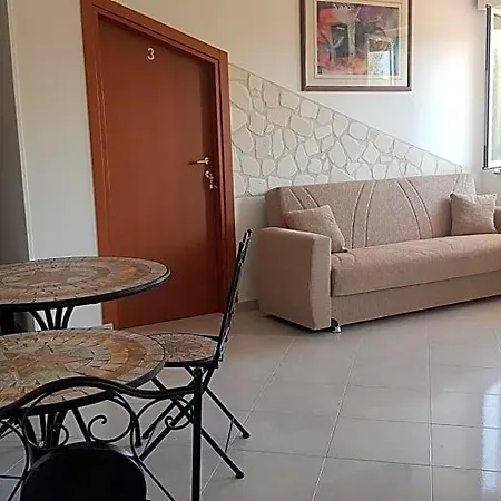 Da Pietro Bed and Breakfast Ματέρα